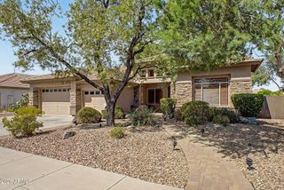 2740 S HONEYSUCKLE Lane, Gilbert, AZ 85295