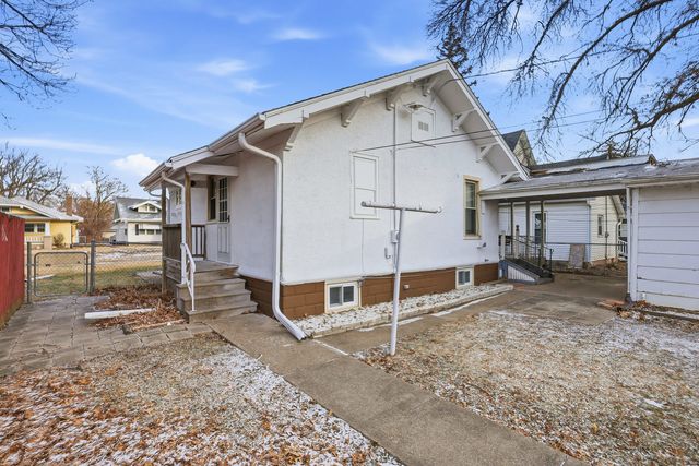 2748 12th Avenue, Moline, IL 61265