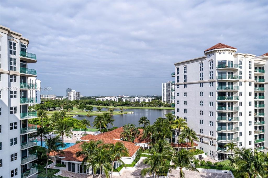 19900 E Country Club Dr 1120, Aventura, FL 33180