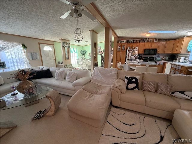 4104 Seneca 4104, Niagara, NY 14304
