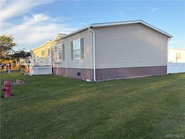 4104 Seneca 4104, Niagara, NY 14304