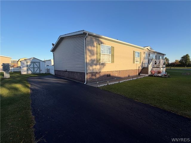 4104 Seneca 4104, Niagara, NY 14304