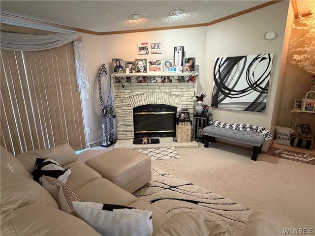 4104 Seneca 4104, Niagara, NY 14304