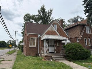 11316 College Street, Detroit, MI 48205