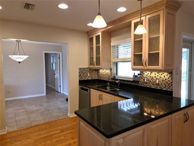 9071 RIDGE ROAD, Seminole, FL 33772