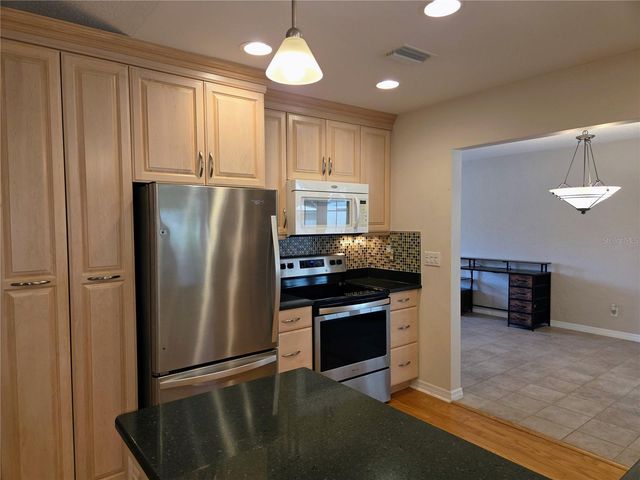 9071 RIDGE ROAD, Seminole, FL 33772