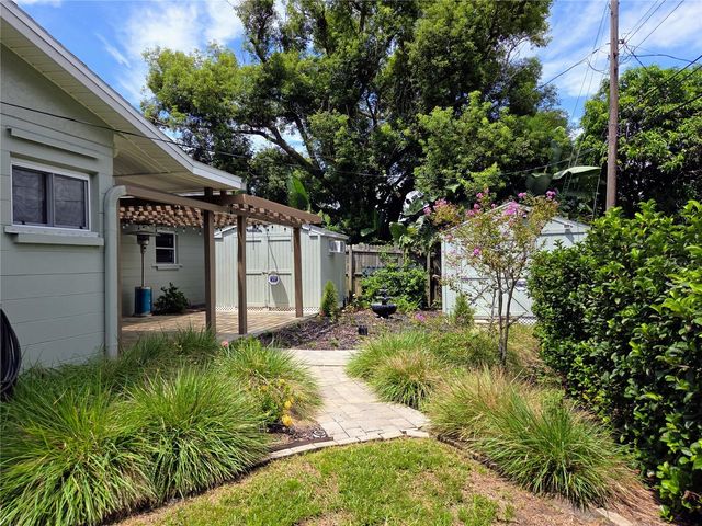 9071 RIDGE ROAD, Seminole, FL 33772