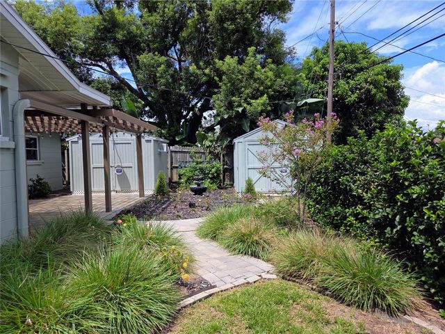 9071 RIDGE ROAD, Seminole, FL 33772