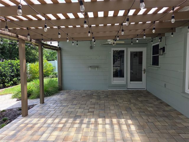 9071 RIDGE ROAD, Seminole, FL 33772