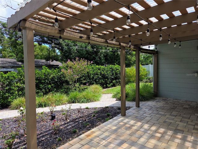 9071 RIDGE ROAD, Seminole, FL 33772