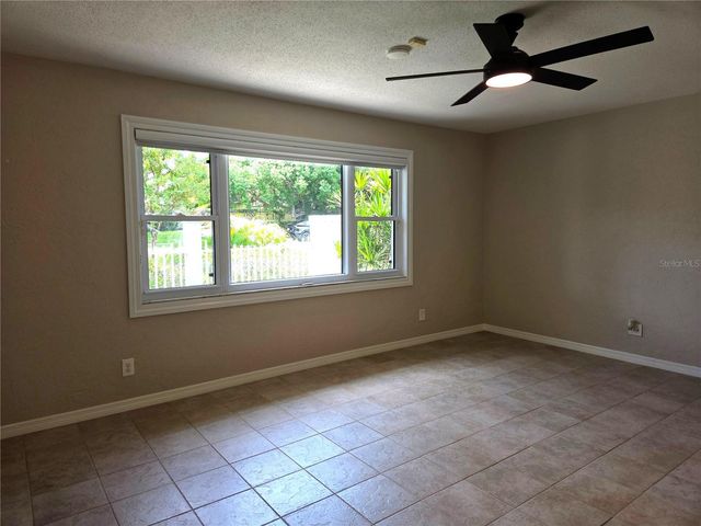 9071 RIDGE ROAD, Seminole, FL 33772