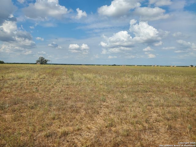 7857-8171 County Road 2400, Moore, TX 78057