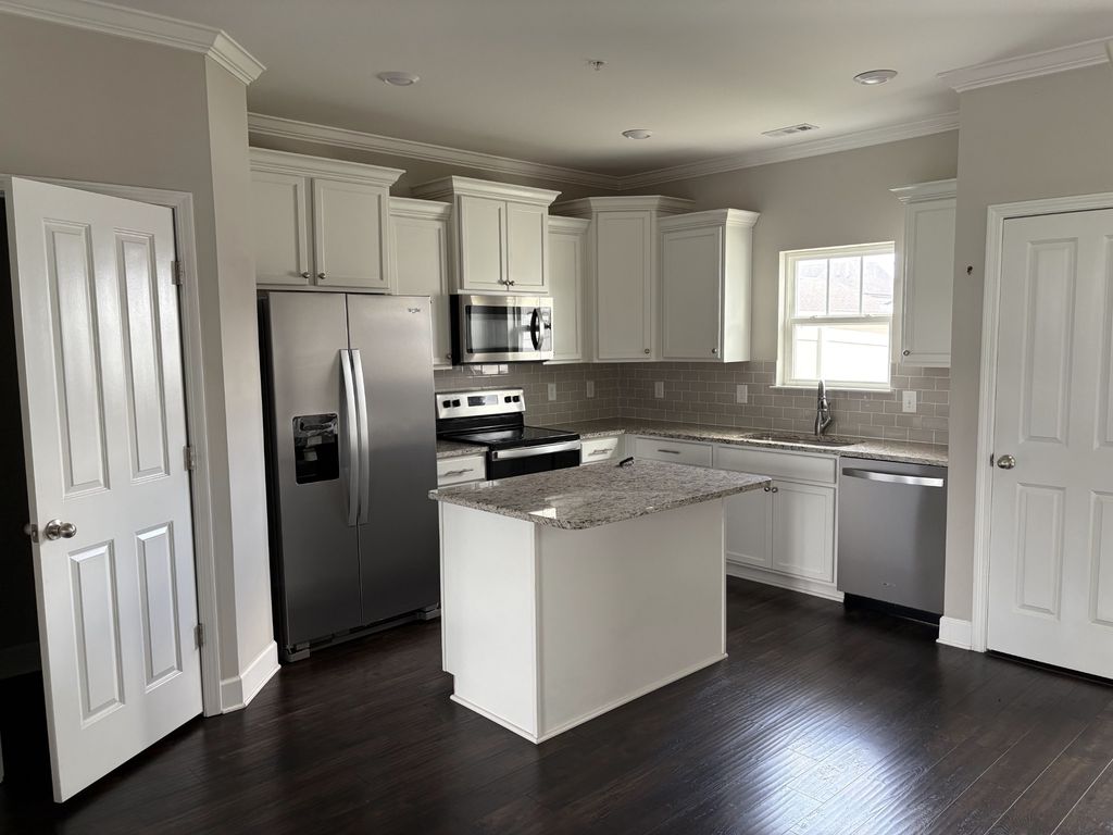 1018 Carraway Ln, Spring Hill, TN 37174