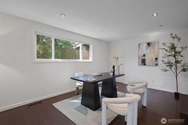15611 SE 24th Street, Bellevue, WA 98008