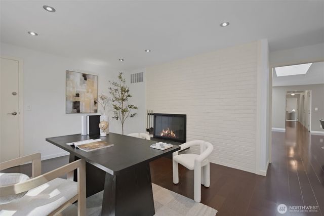 15611 SE 24th Street, Bellevue, WA 98008