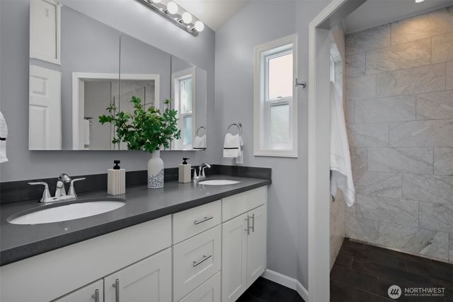 15611 SE 24th Street, Bellevue, WA 98008
