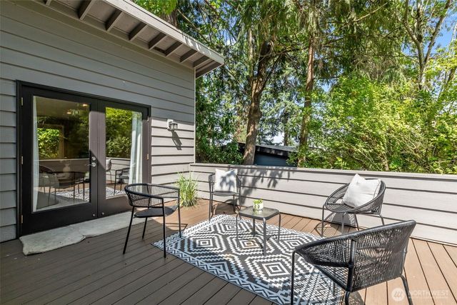 15611 SE 24th Street, Bellevue, WA 98008