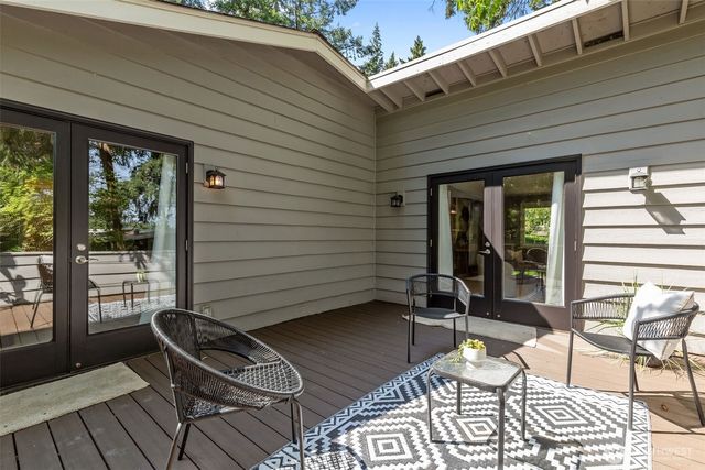 15611 SE 24th Street, Bellevue, WA 98008