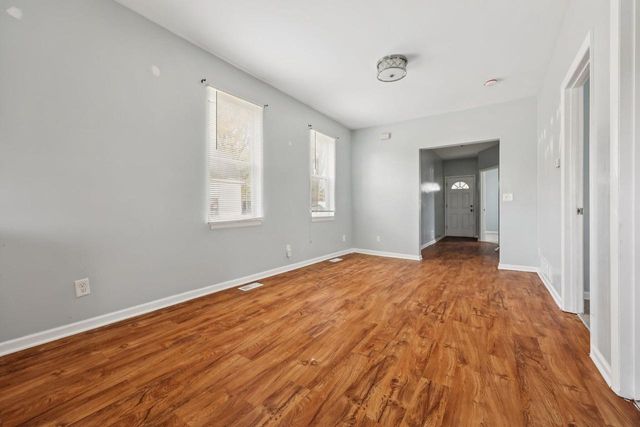 3468 N Richards STREET, Milwaukee, WI 53212