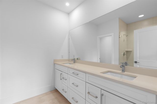 102 Apaloosa, Northville, MI 48167