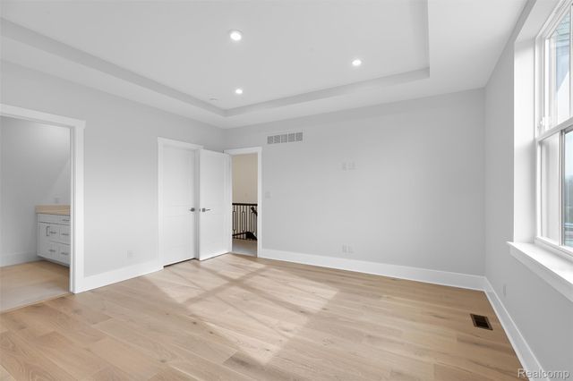 102 Apaloosa, Northville, MI 48167