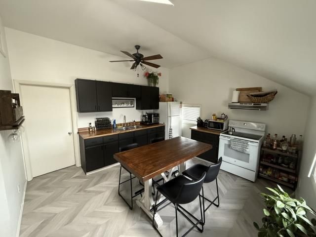 1134 MADISON AVENUE, Marinette, WI 54143