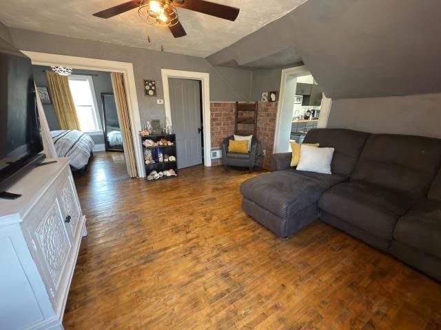 1134 MADISON AVENUE, Marinette, WI 54143