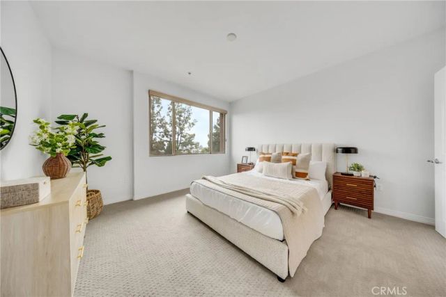 931 E Walnut 307, Pasadena, CA 91106