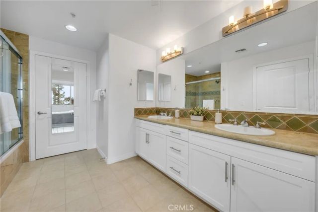 931 E Walnut 307, Pasadena, CA 91106