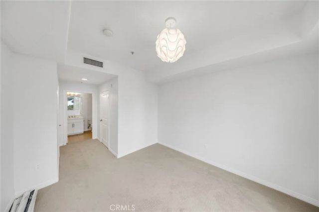 931 E Walnut 307, Pasadena, CA 91106
