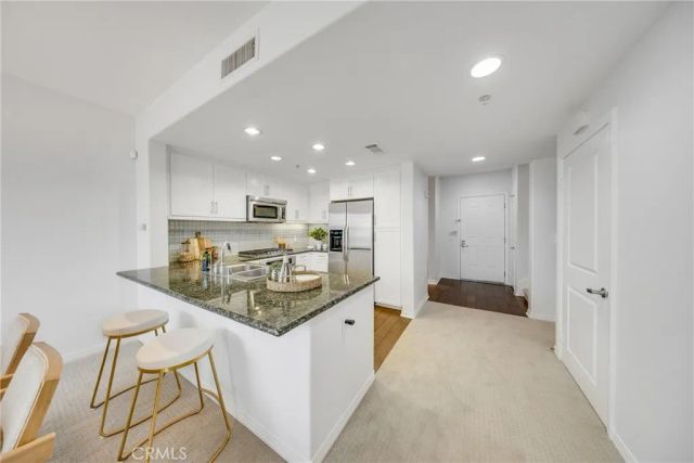 931 E Walnut 307, Pasadena, CA 91106