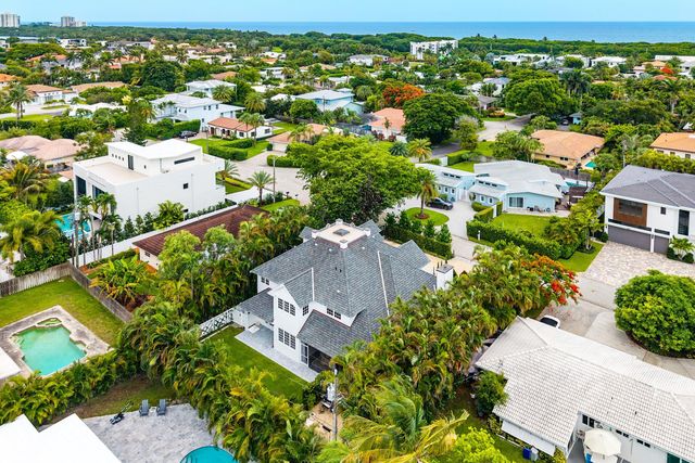 477 NE Spanish Court, Boca Raton, FL 33432