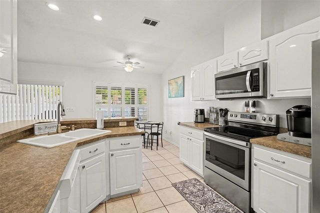 2333 TOWERING OAKS CIRCLE, Seffner, FL 33584