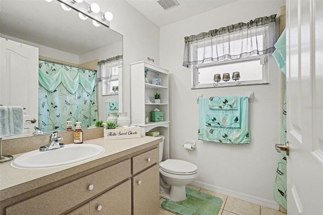 2333 TOWERING OAKS CIRCLE, Seffner, FL 33584