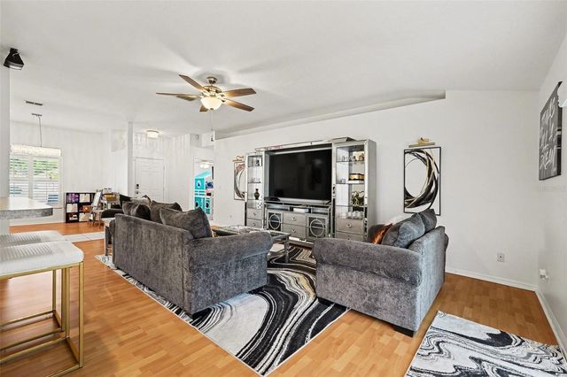 2333 TOWERING OAKS CIRCLE, Seffner, FL 33584