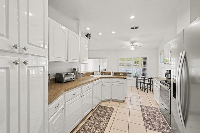2333 TOWERING OAKS CIRCLE, Seffner, FL 33584