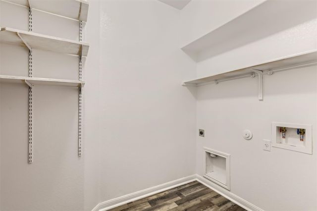 131 Lavaca LOOP, Hutto, TX 78634