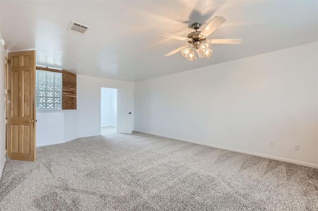 131 Lavaca LOOP, Hutto, TX 78634