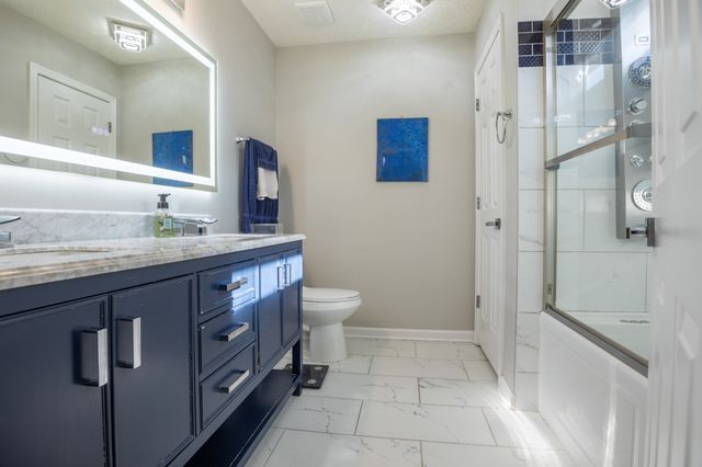 5464 Daniel Ray Dr, Whites Creek, TN 37189