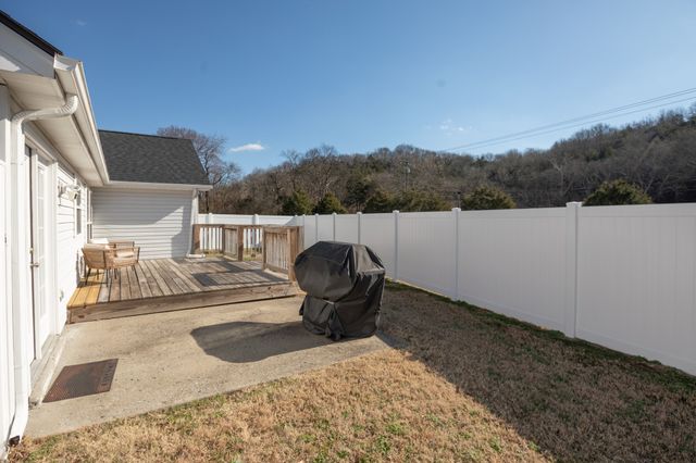 5464 Daniel Ray Dr, Whites Creek, TN 37189