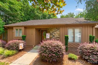 1630 12th Street NE, Hickory, NC 28601