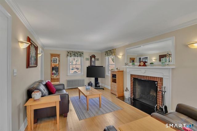 90 Colonial Drive, Hamden, CT 06518