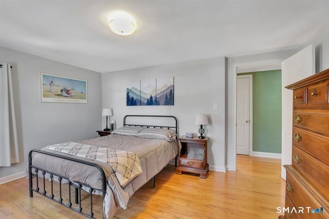 90 Colonial Drive, Hamden, CT 06518