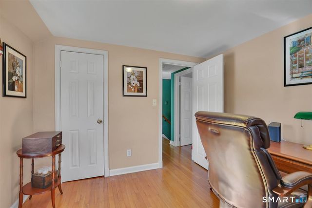 90 Colonial Drive, Hamden, CT 06518