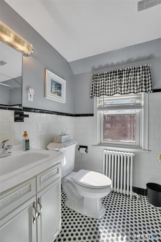 90 Colonial Drive, Hamden, CT 06518