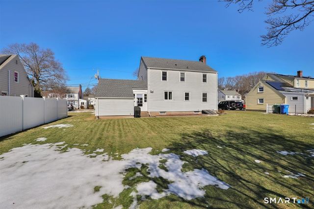 90 Colonial Drive, Hamden, CT 06518