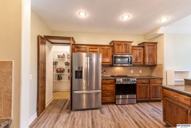 5162 S 197th Avenue Circle, Omaha, NE 68135
