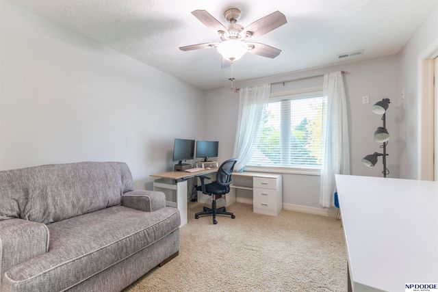 5162 S 197th Avenue Circle, Omaha, NE 68135