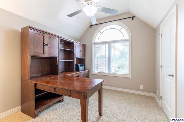 5162 S 197th Avenue Circle, Omaha, NE 68135