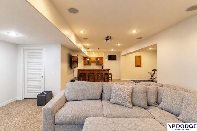 5162 S 197th Avenue Circle, Omaha, NE 68135